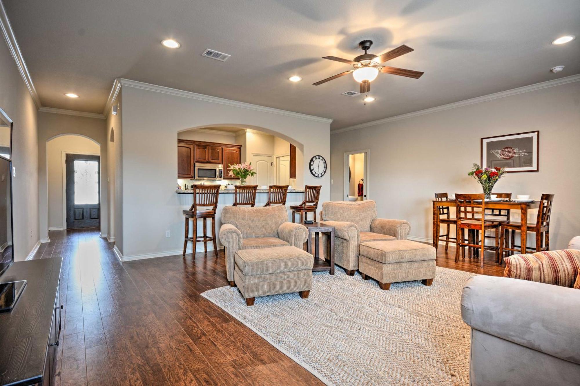 College Station Townhouse With Private Patioヴィラ エクステリア 写真